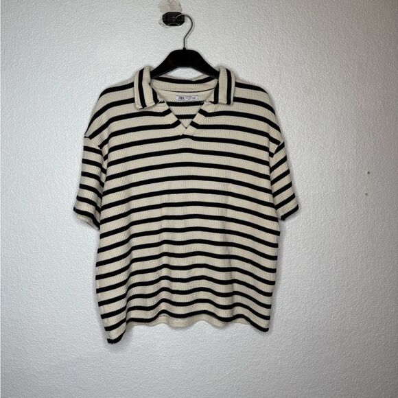 Mens Zara Black and Cream Striped Knit Top Size M - Picture 1 of 4